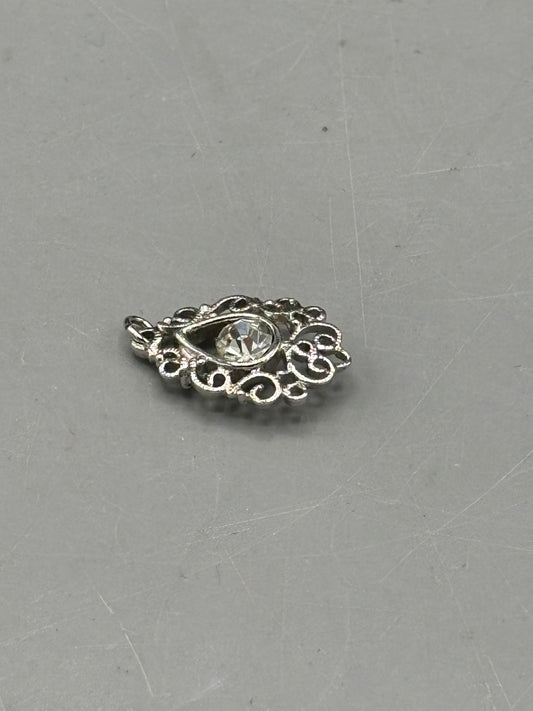 Costume fillagree pendant