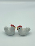 Vintage chicken salt & pepper shakers