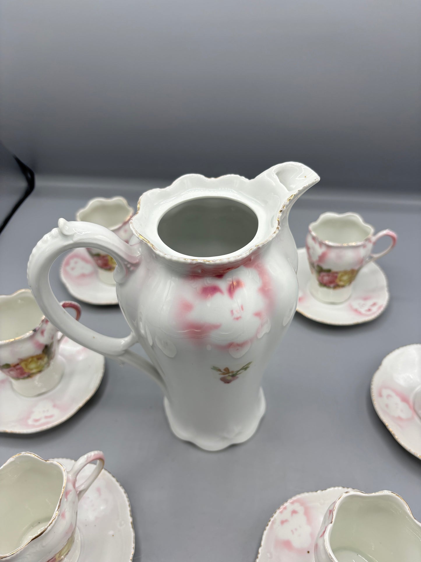 Vintage Chocolate pot with 6 cups & saucers