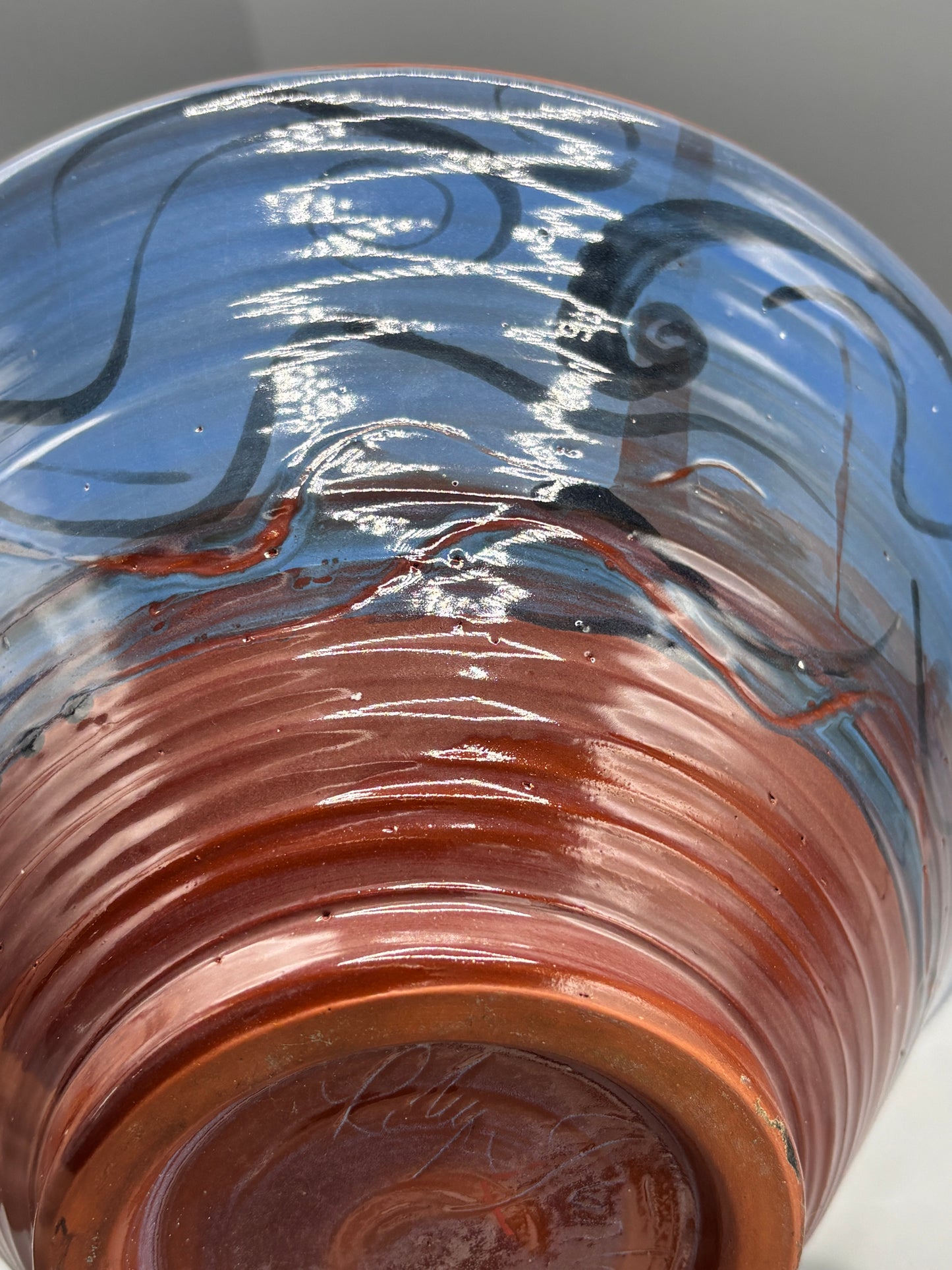 Signed Bolayn Giarla Swirl pottery bowl
