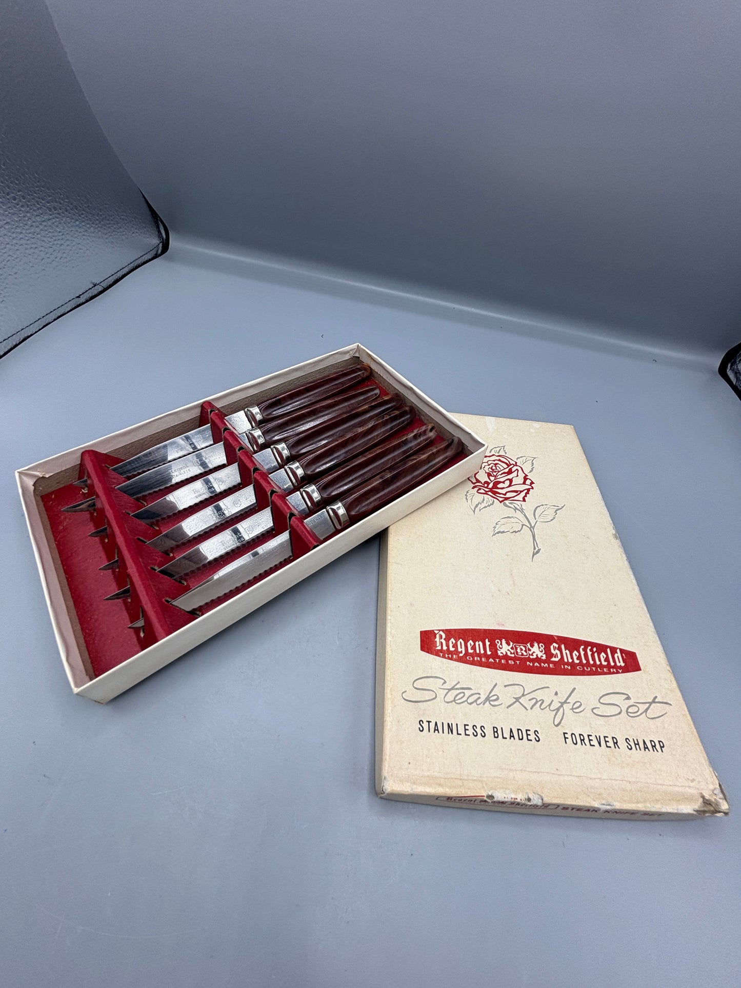 Vintage Regent Sheffield knife set