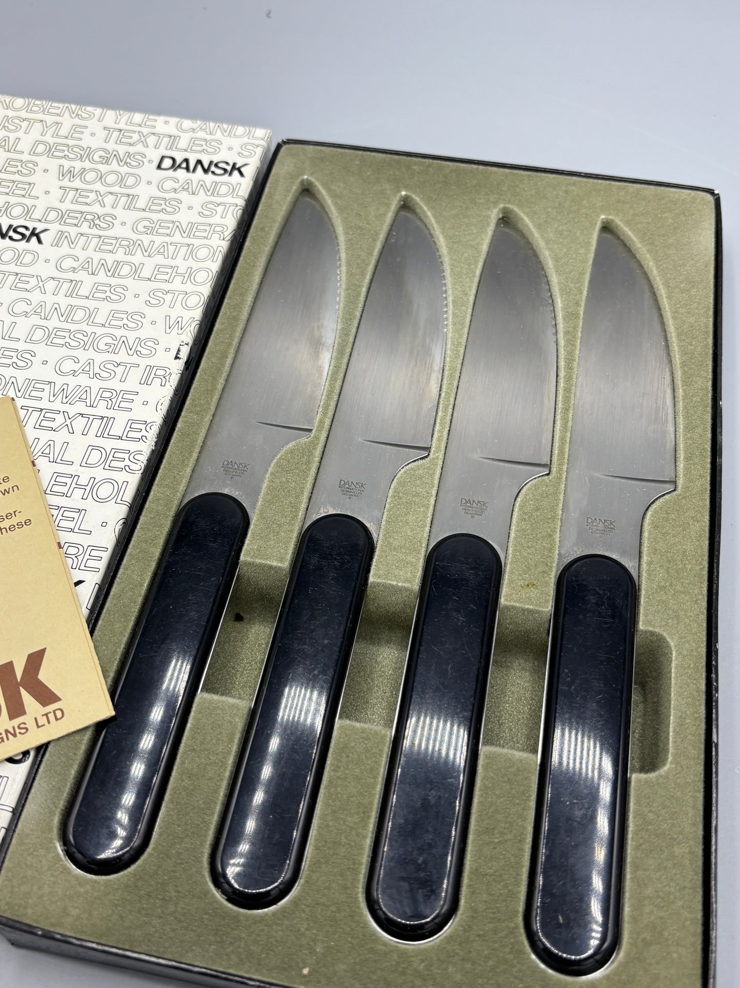 Dansk Summer house steak knives in box