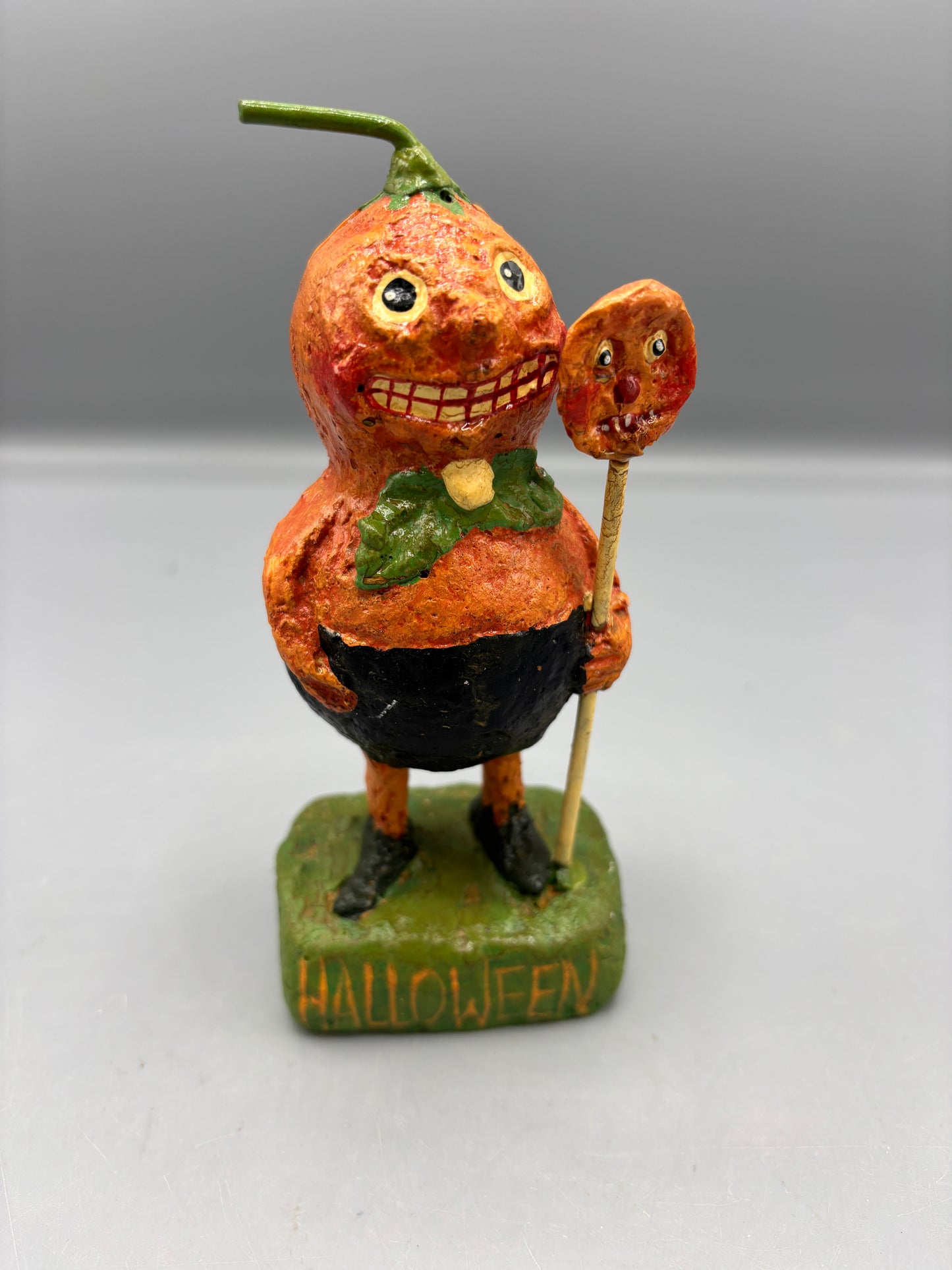 Resin pumpkin head figure