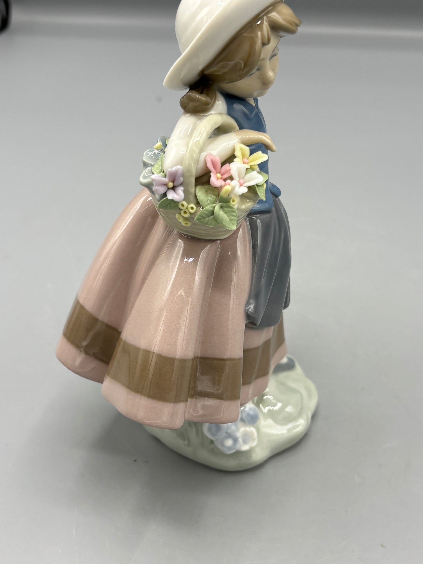 Vintage Lladro " Sweet Scout Girl figure