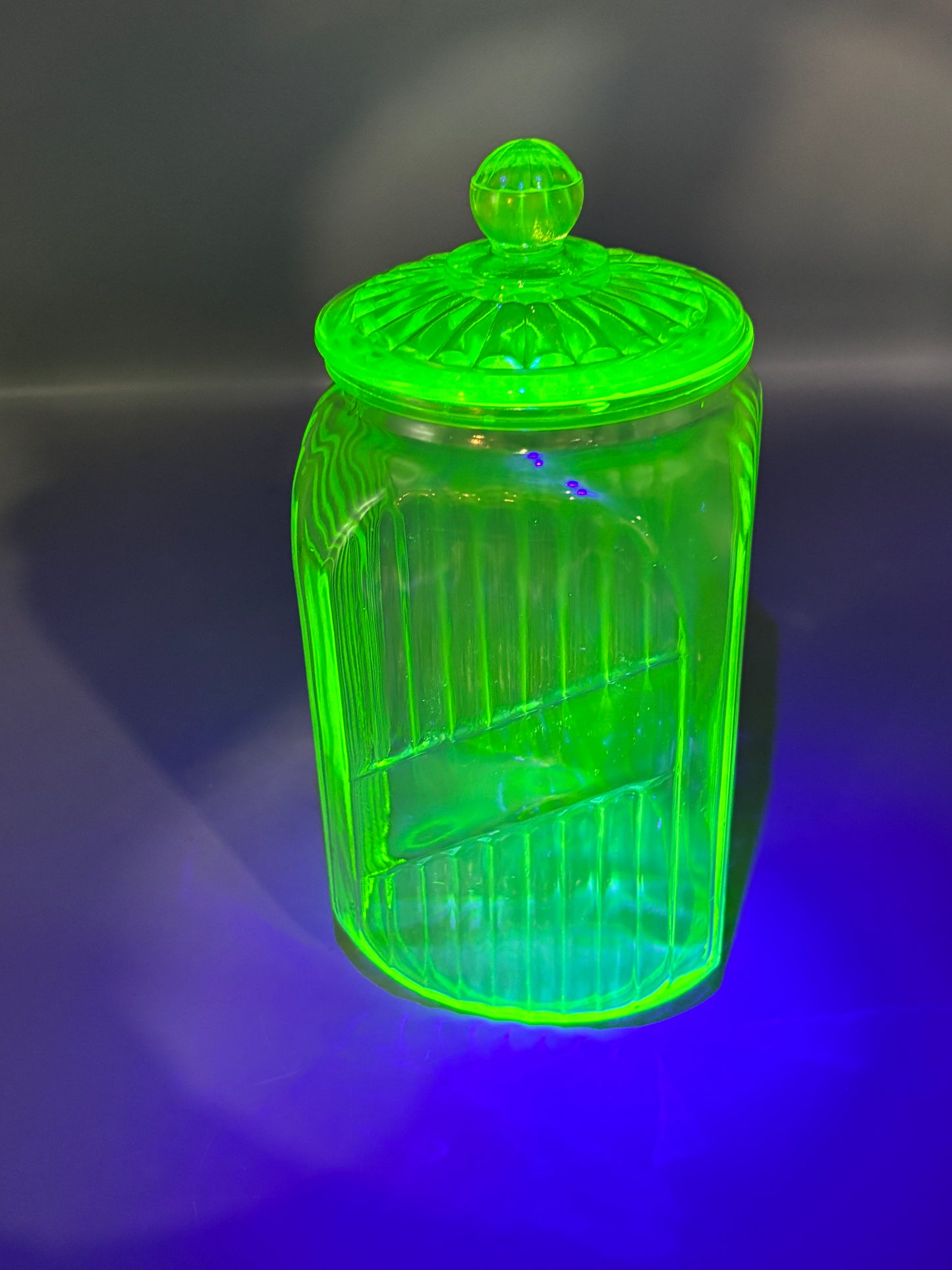 Vintage Vaseline canister with lid