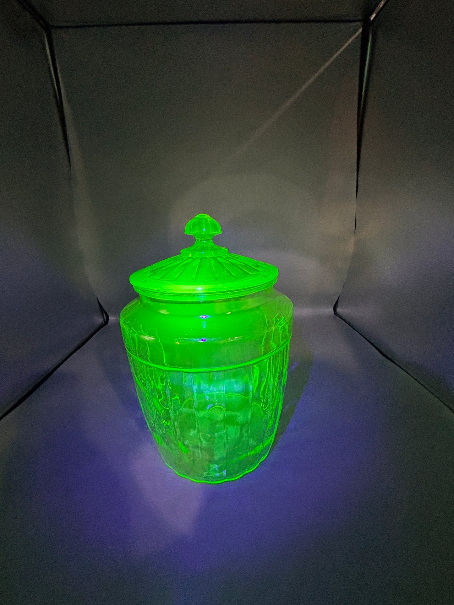 Vintage Uranium cookie jar
