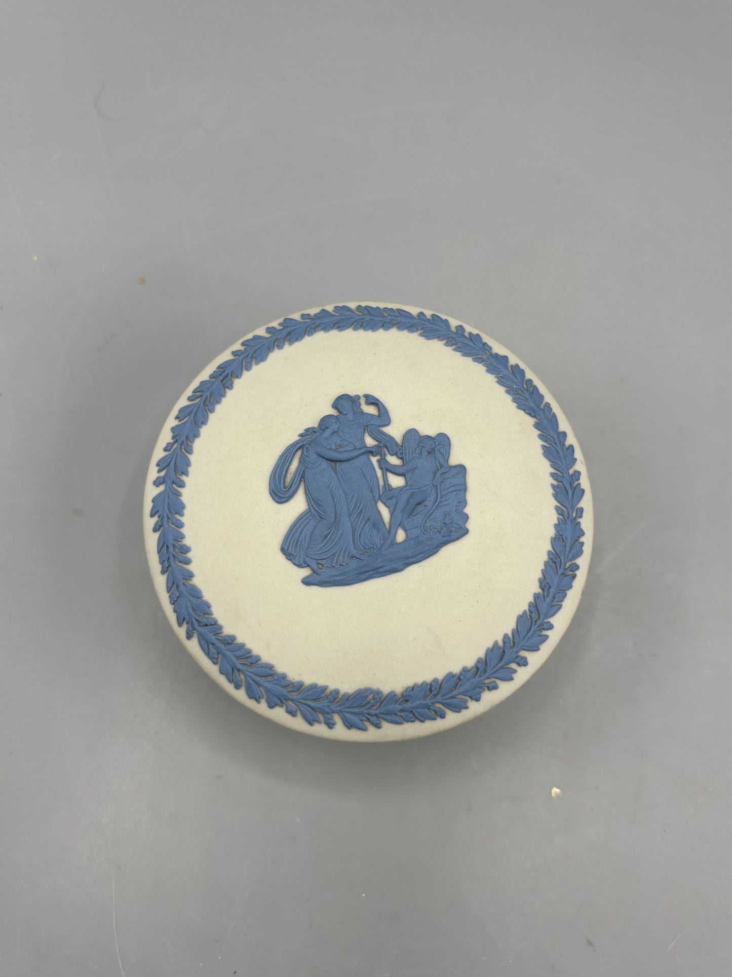 Vintage Wedgewood white Jasperware round fluted box