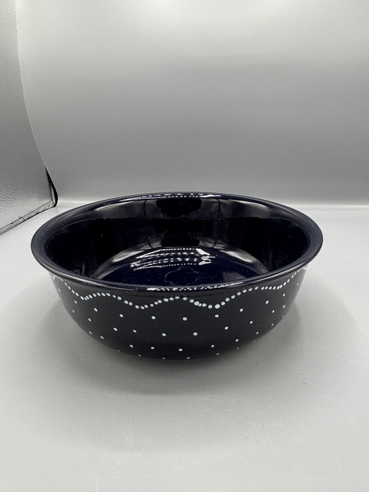 Ceramic serving bowl