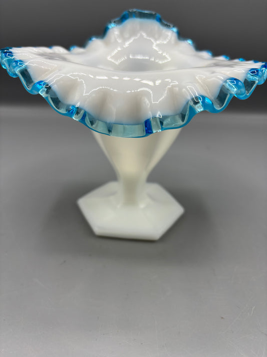 Fenton white tulip vase