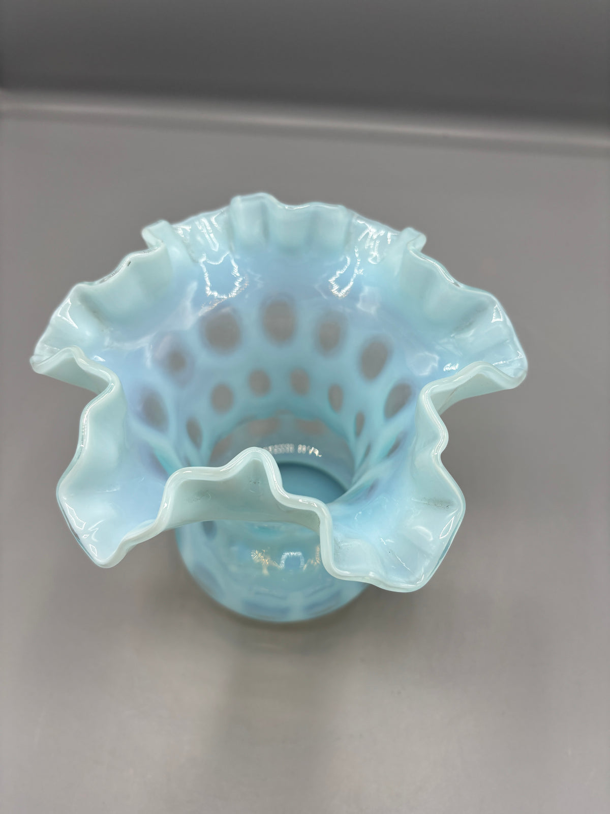 Vintage Fenton Blue opalescent coin dot vase