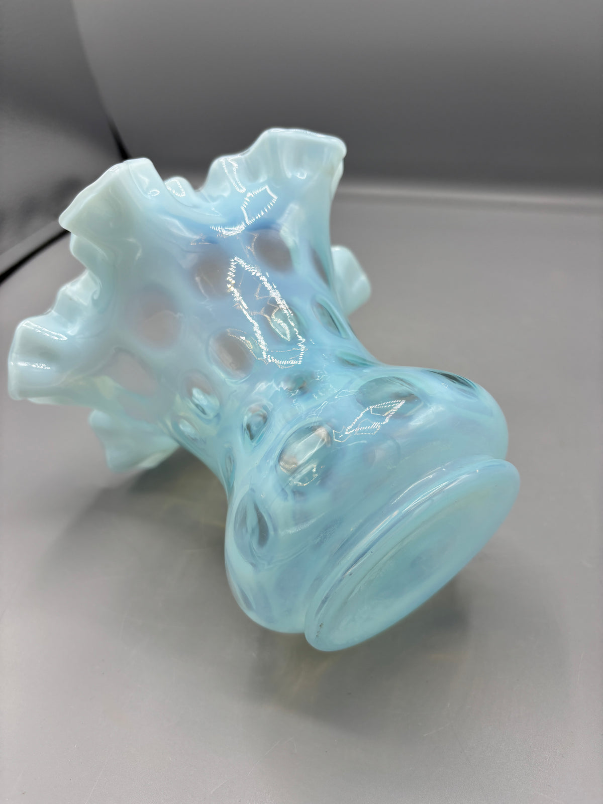 Vintage Fenton Blue opalescent coin dot vase