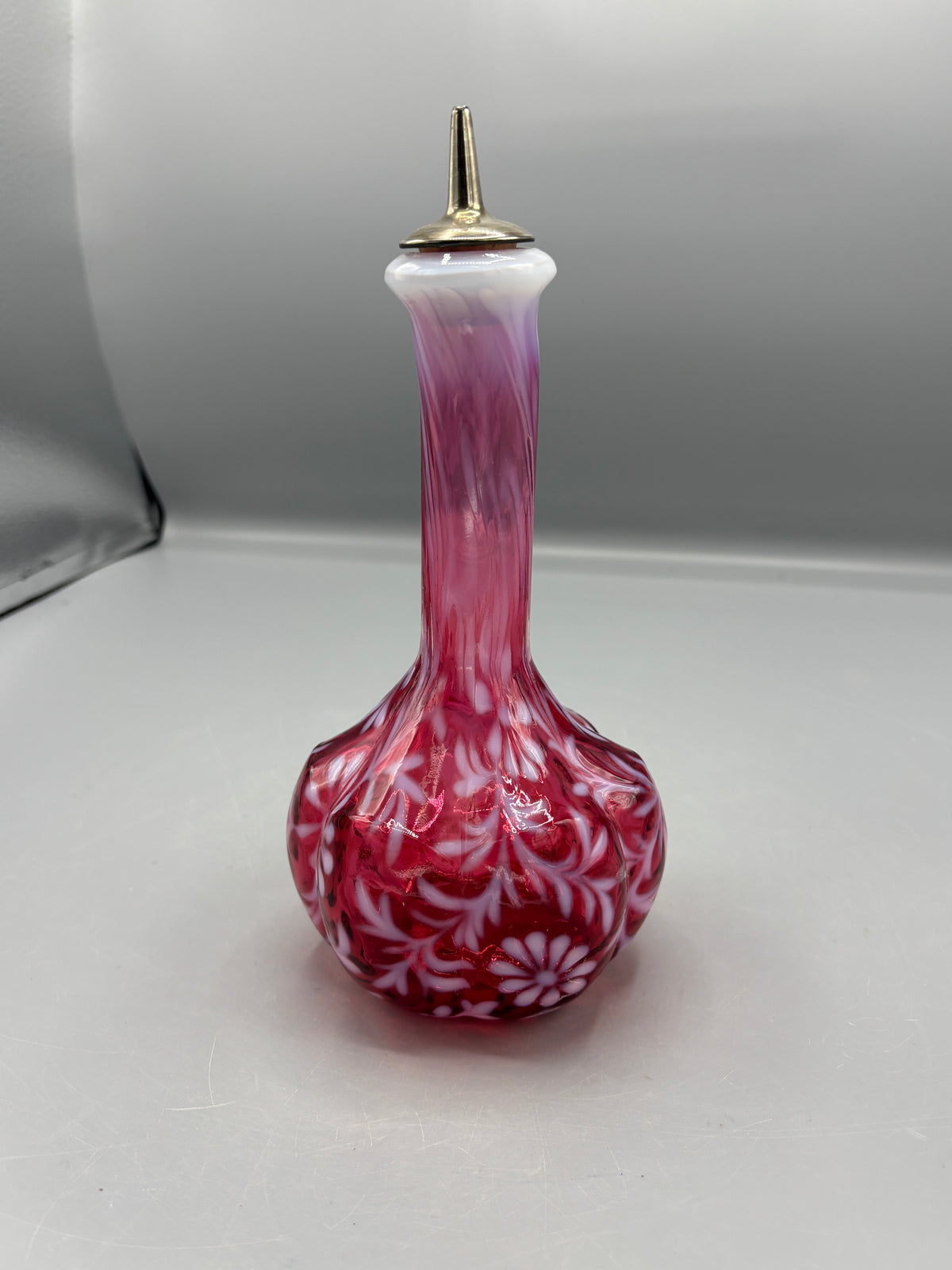 Vintage Fenton Daisy & Fern cranberry opalescent barber bottle
