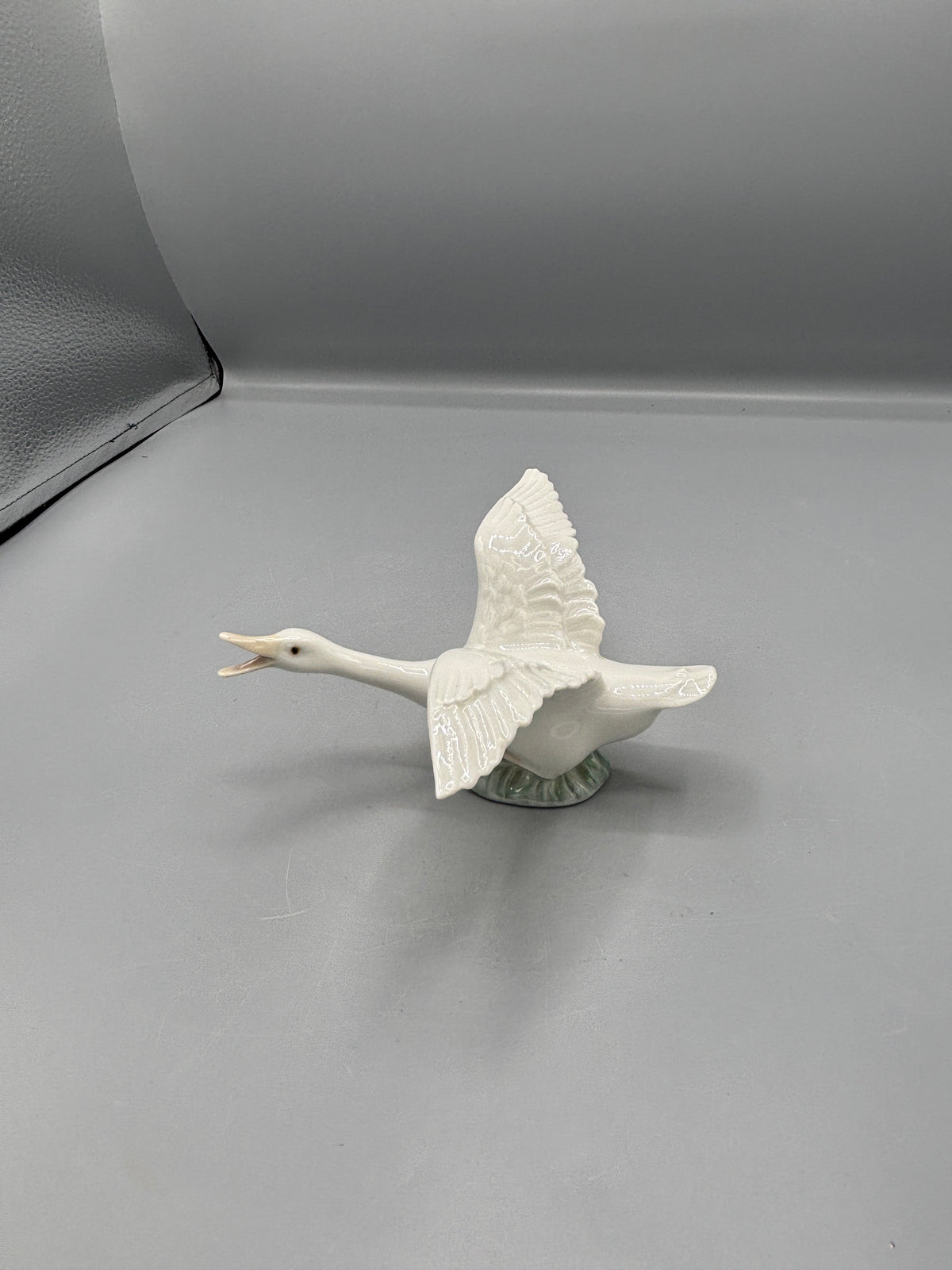 Vintage Lladro Taking Flight duck
