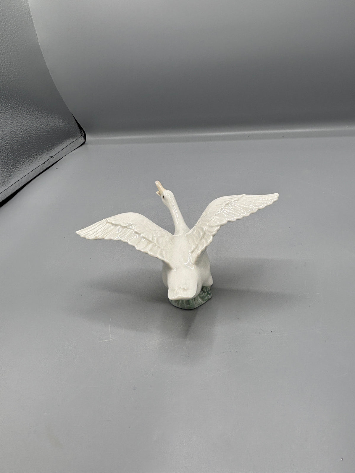 Vintage Lladro Taking Flight duck