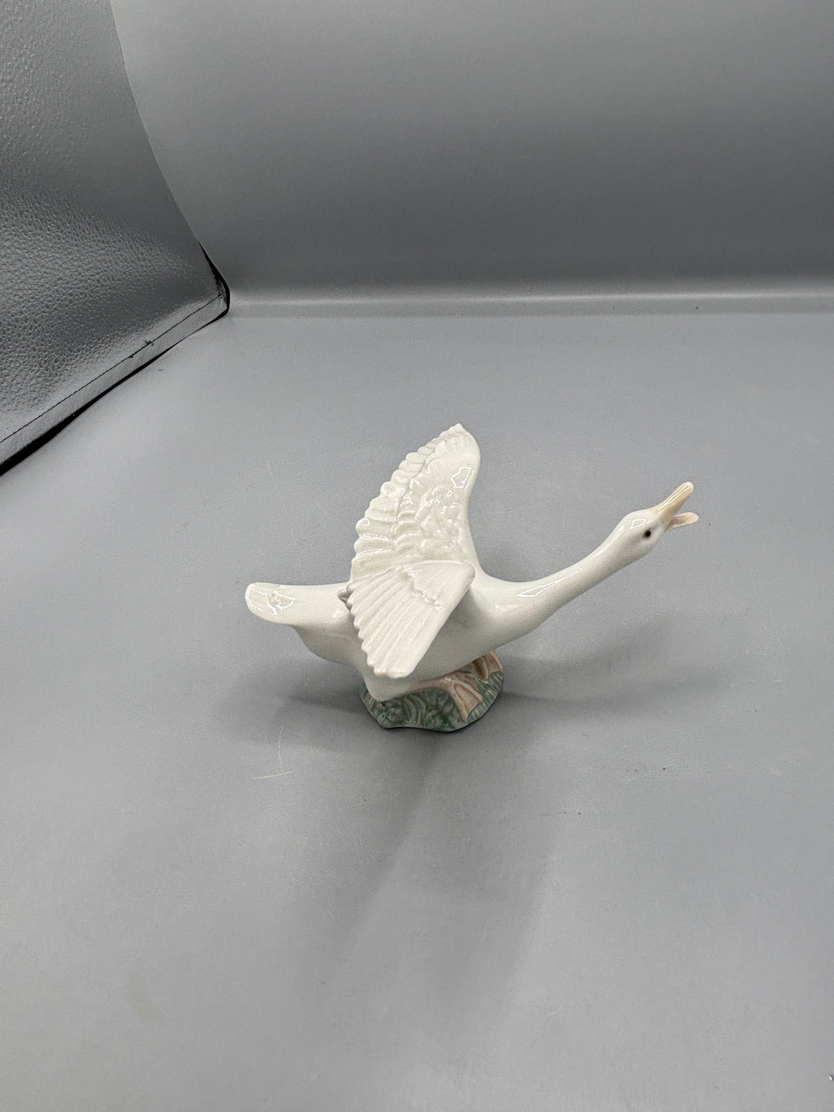 Vintage Lladro Taking Flight duck