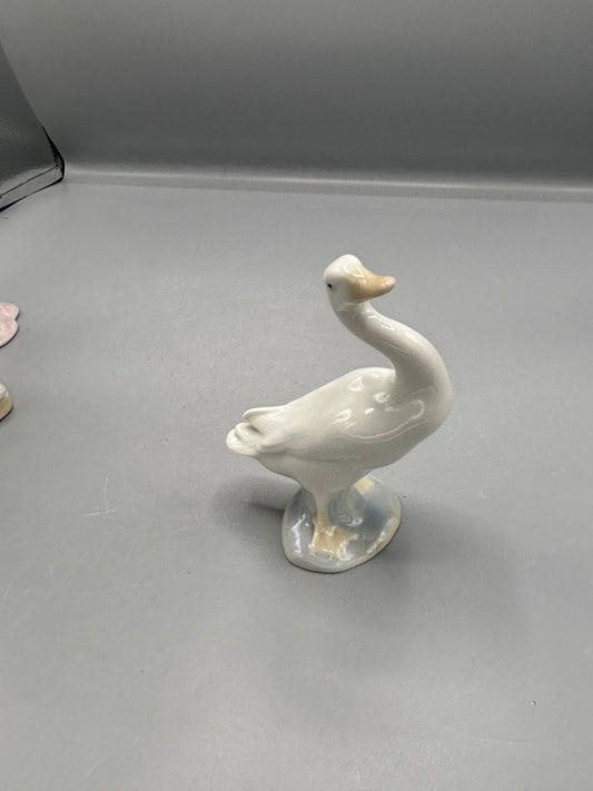 Vintage Lladro Little Goose