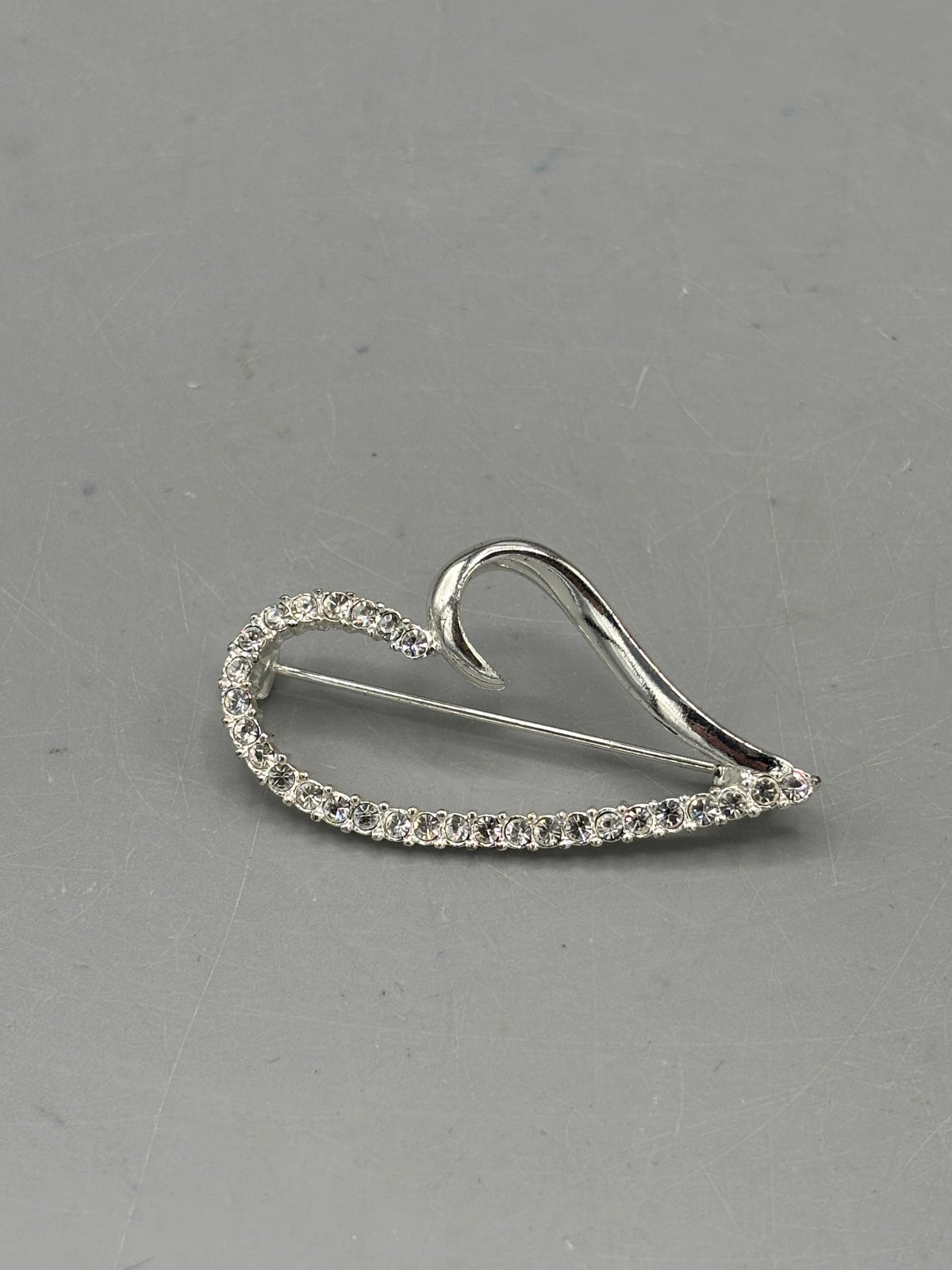 Silver tone Crystal heart brooch