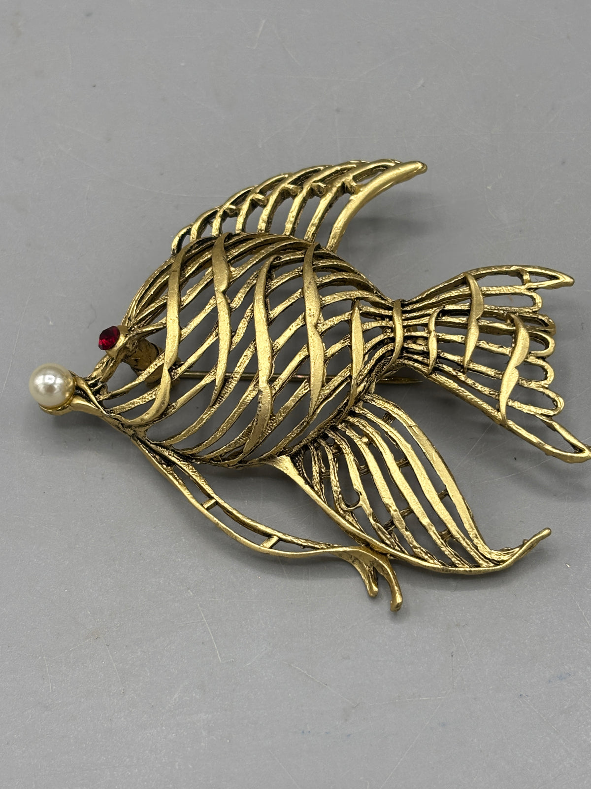 Vintage gold tone goldfish brooch