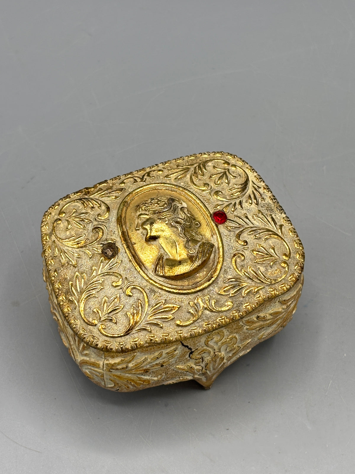 Vintage gold tone metal jewelry box