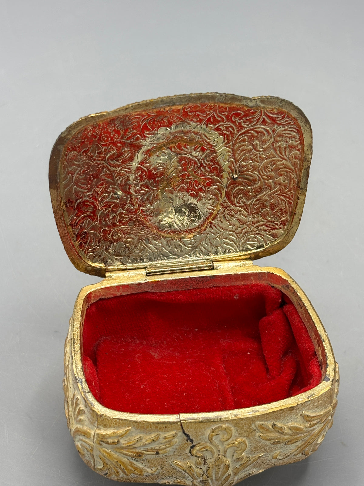 Vintage gold tone metal jewelry box