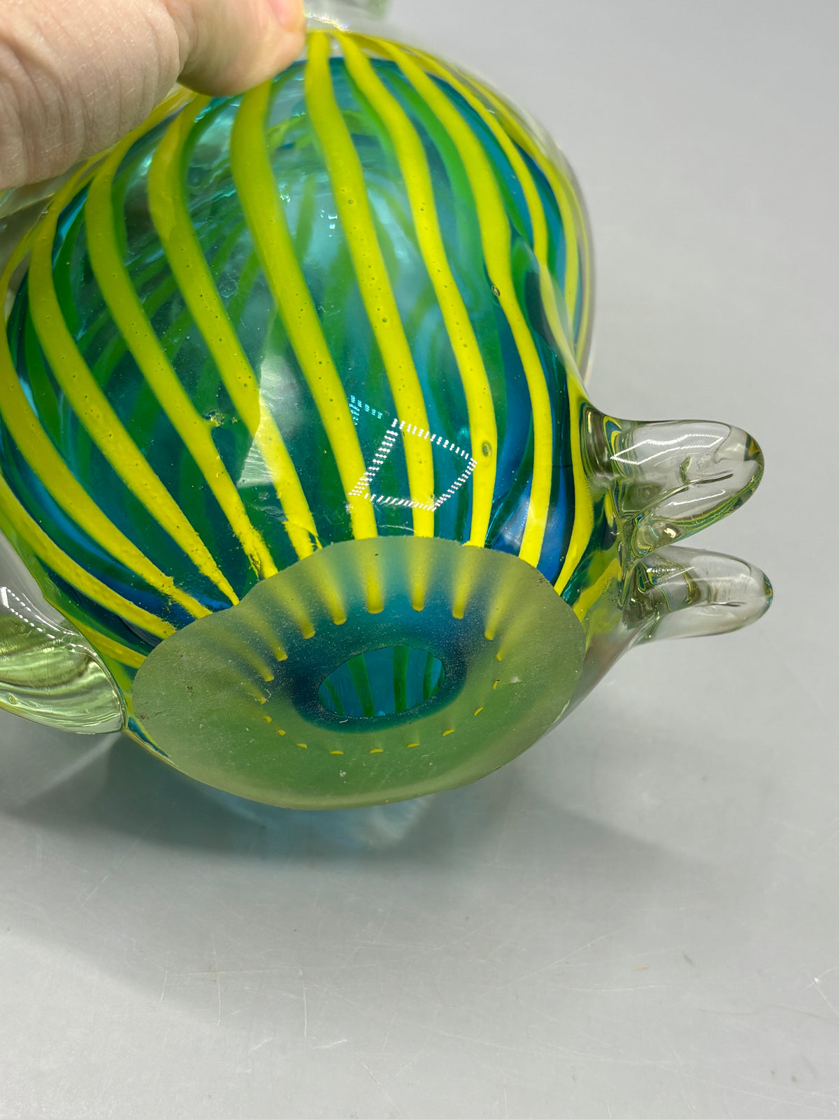 Vintage hand blown art glass cat