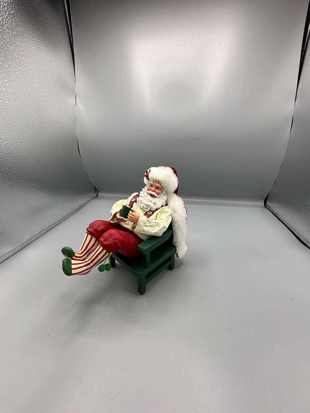 Sitting Santa holiday mug of Chocolate