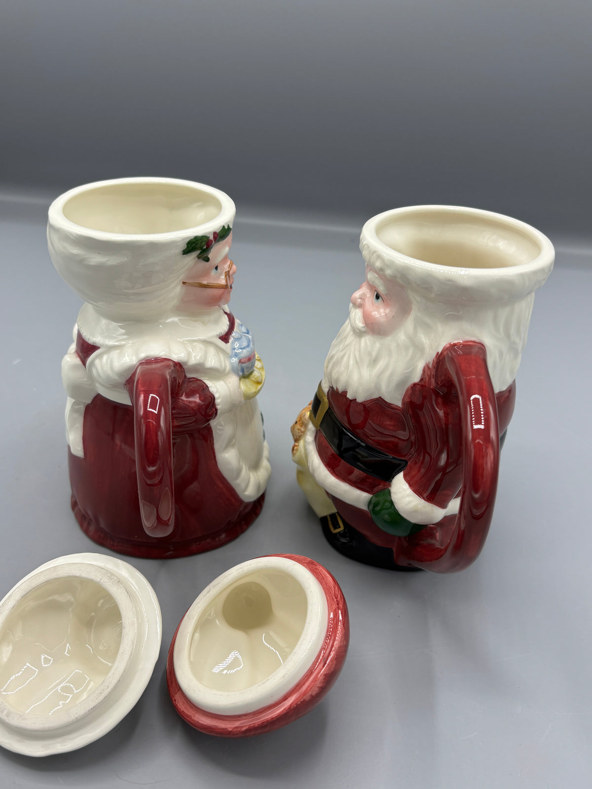 Vintage Mr & Mrs Claus Chocolate mugs