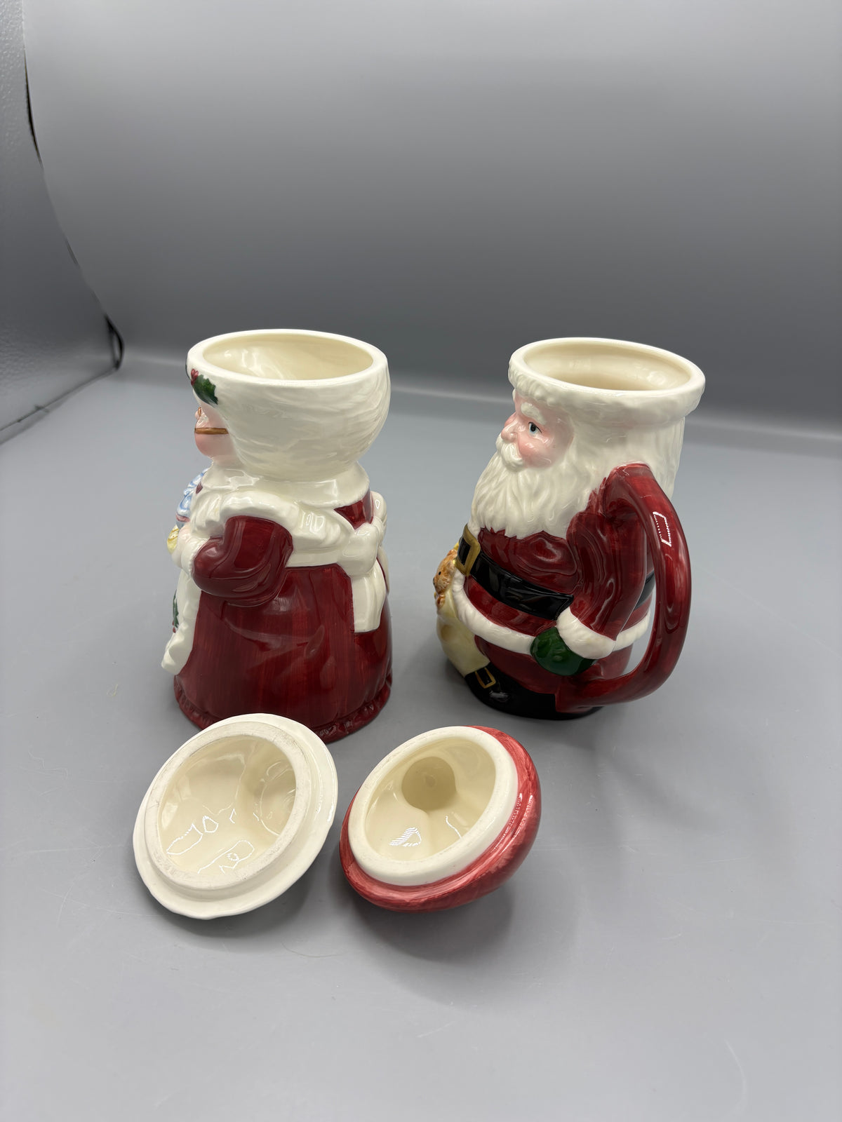 Vintage Mr & Mrs Claus Chocolate mugs