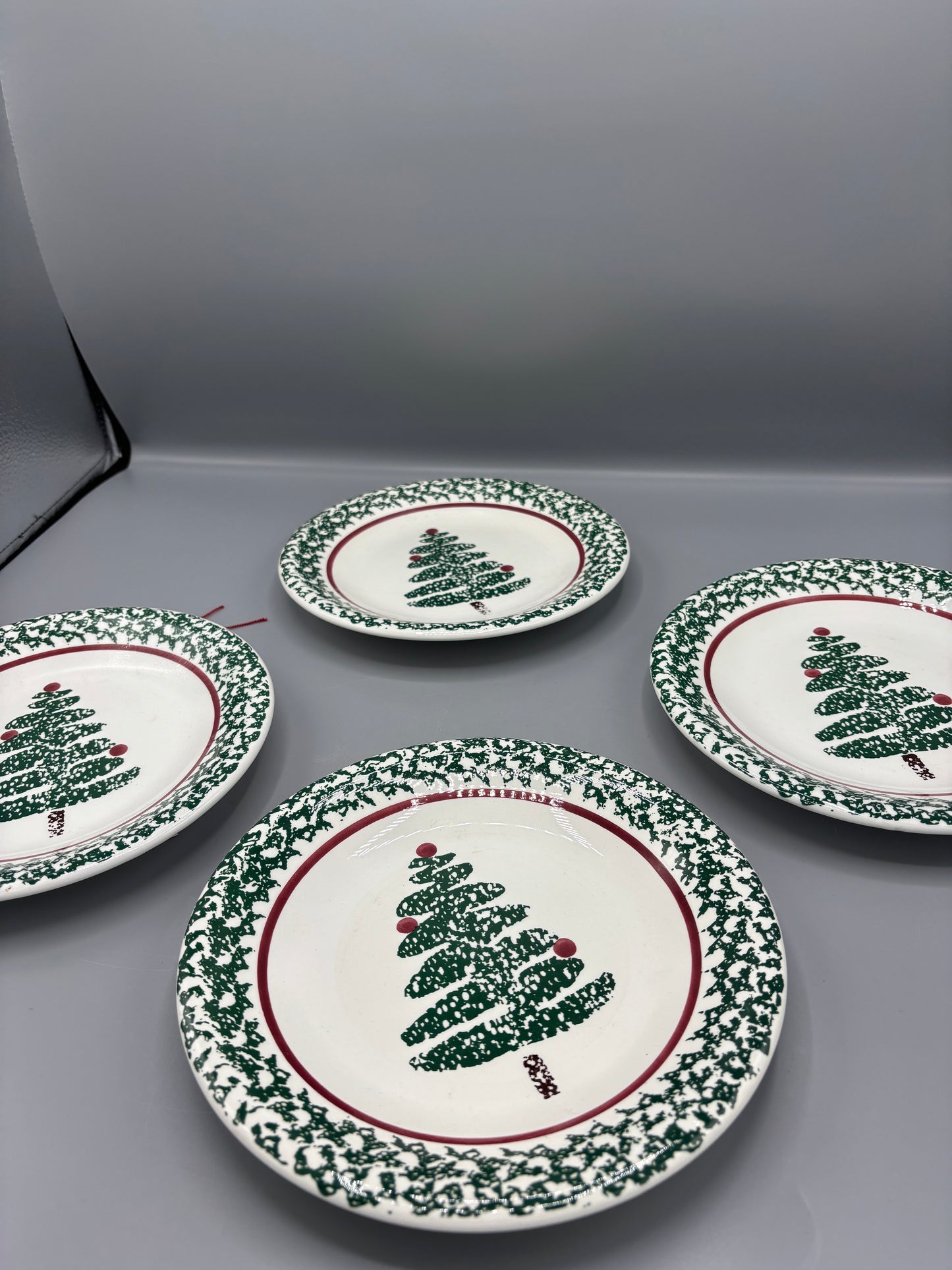 Furio Christmas tree plates