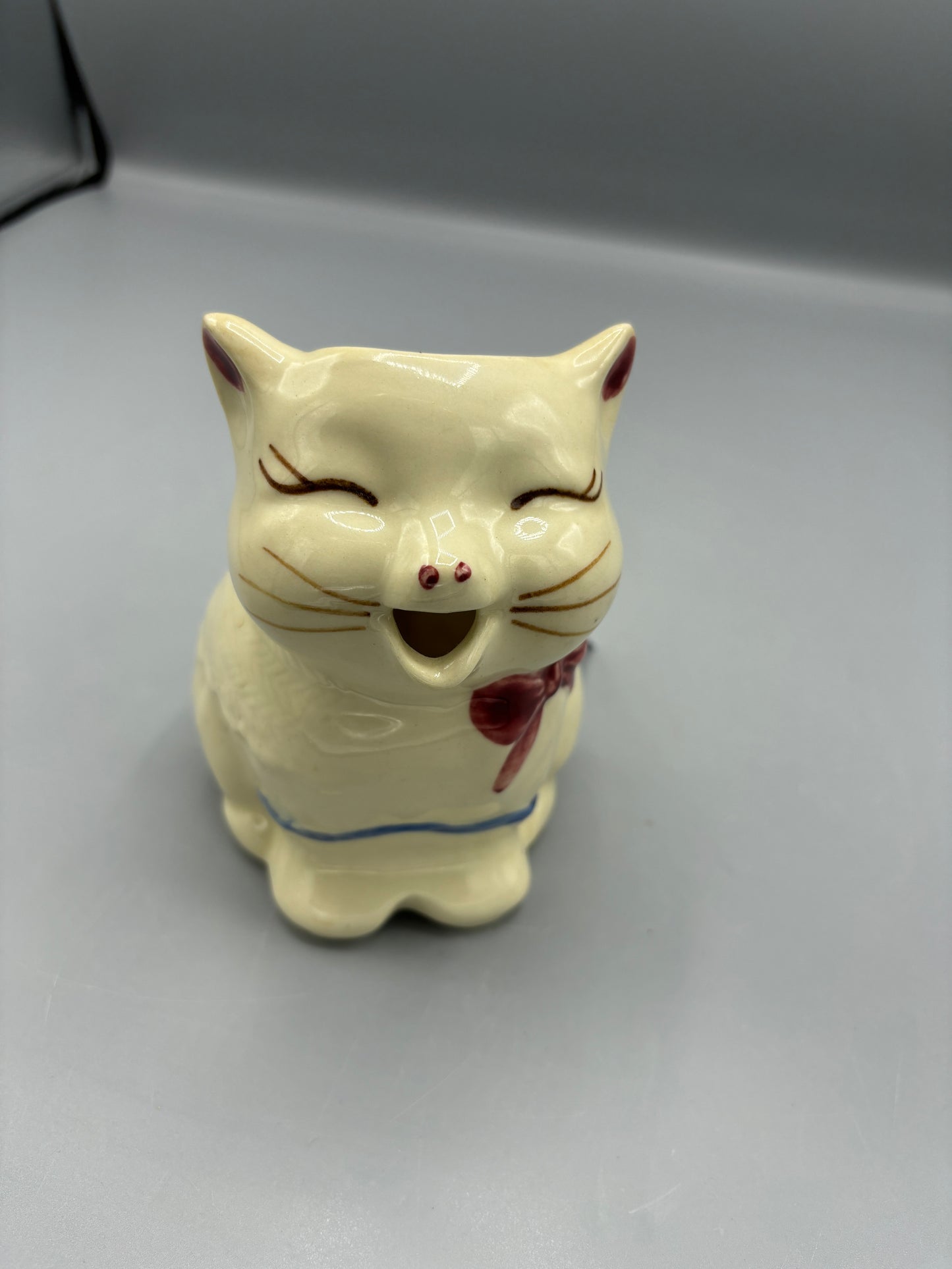 Vintage Shawnee Pottery Puss N Boots Creamer