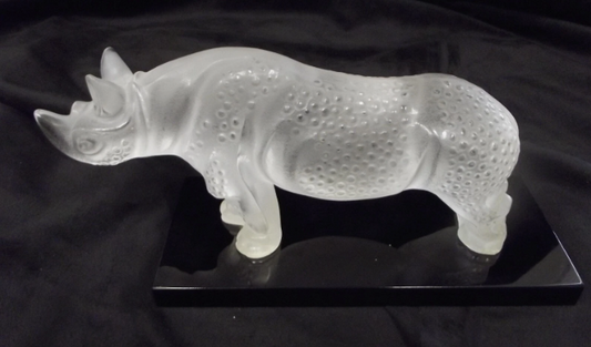 VINTAGE LALIQUE GLASS TOBA RHINO- RHINOCEROS ON BLACK GLASS BASE- MINT CONDITION