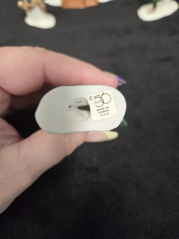 Dept 56 Heritage Village "CHILDE POND AND SKATERS" #5903-0 ~Set of 4