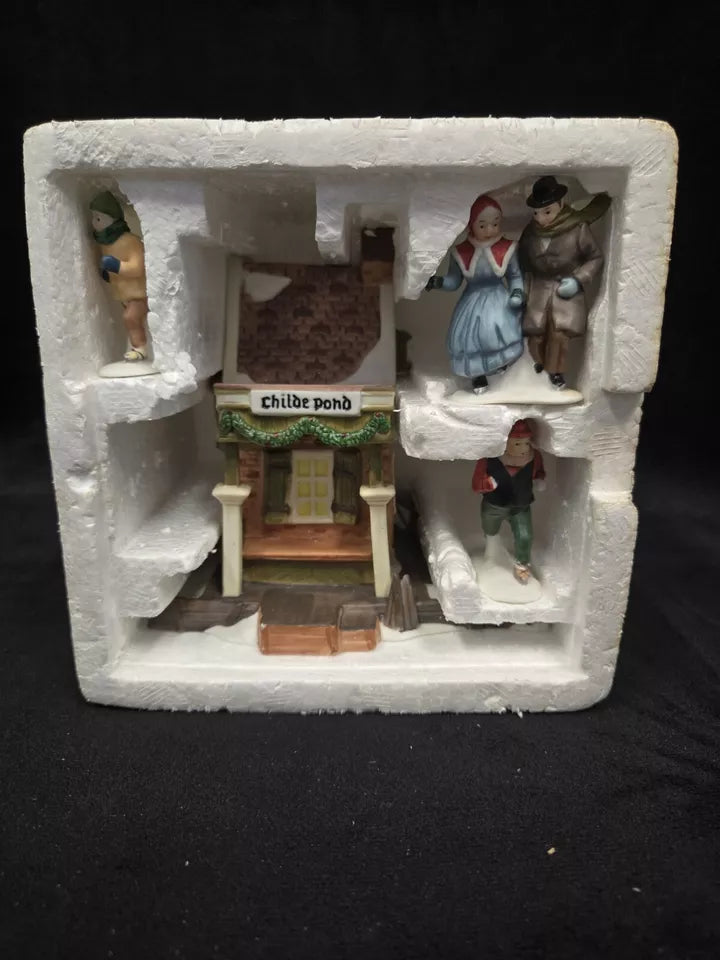 Dept 56 Heritage Village "CHILDE POND AND SKATERS" #5903-0 ~Set of 4